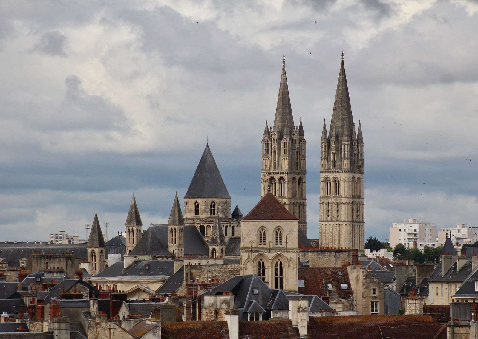 Vue sur le centre historique de Caen.
